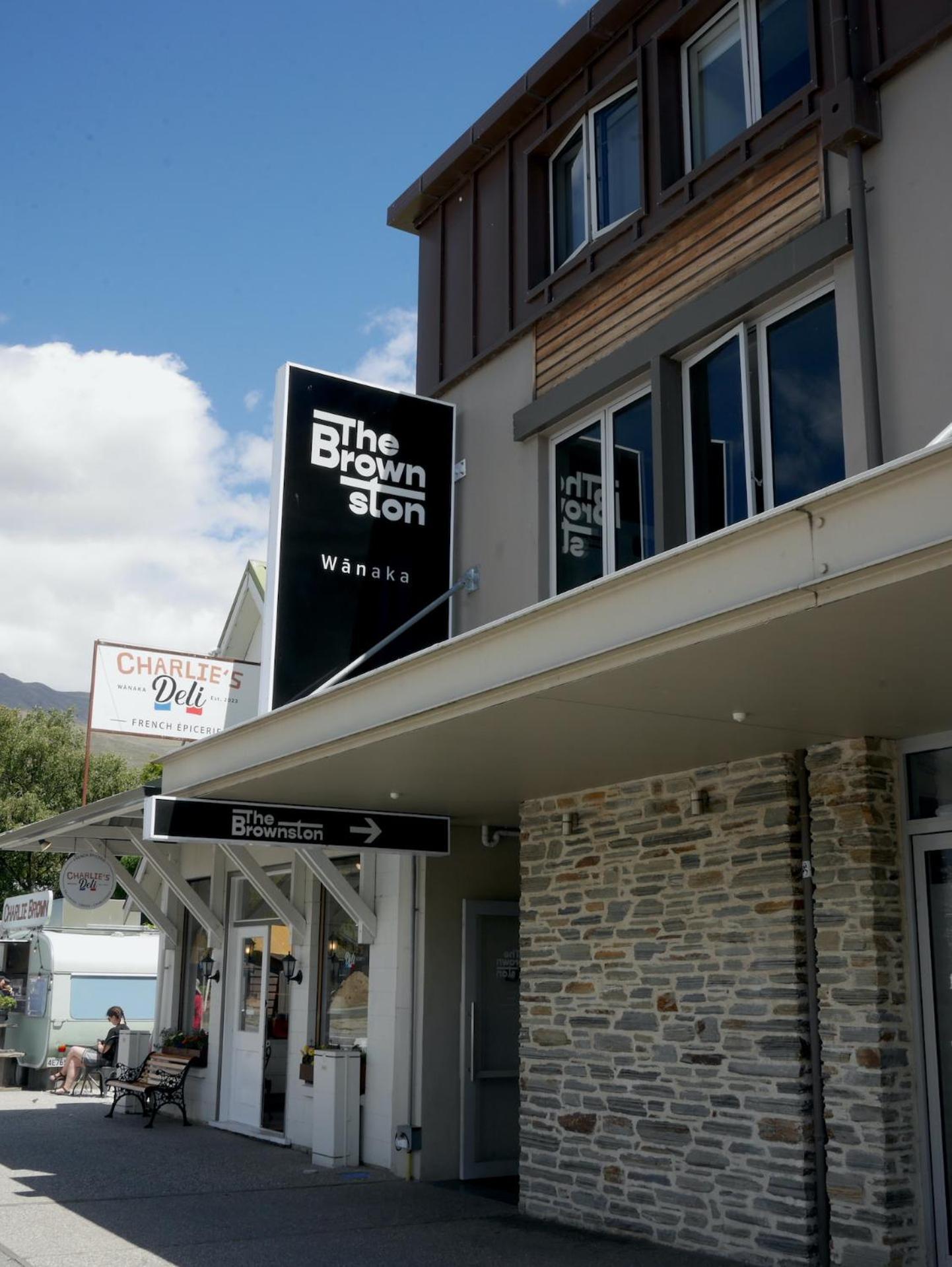 The Brownston Hostel Wanaka Eksteriør billede